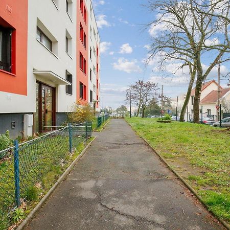 Budget Apart Near Paris Franconville  Exterior foto